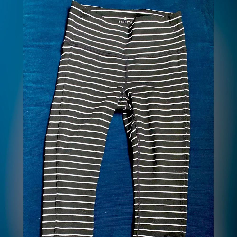 Athleta full length XS Black Striped Leggings